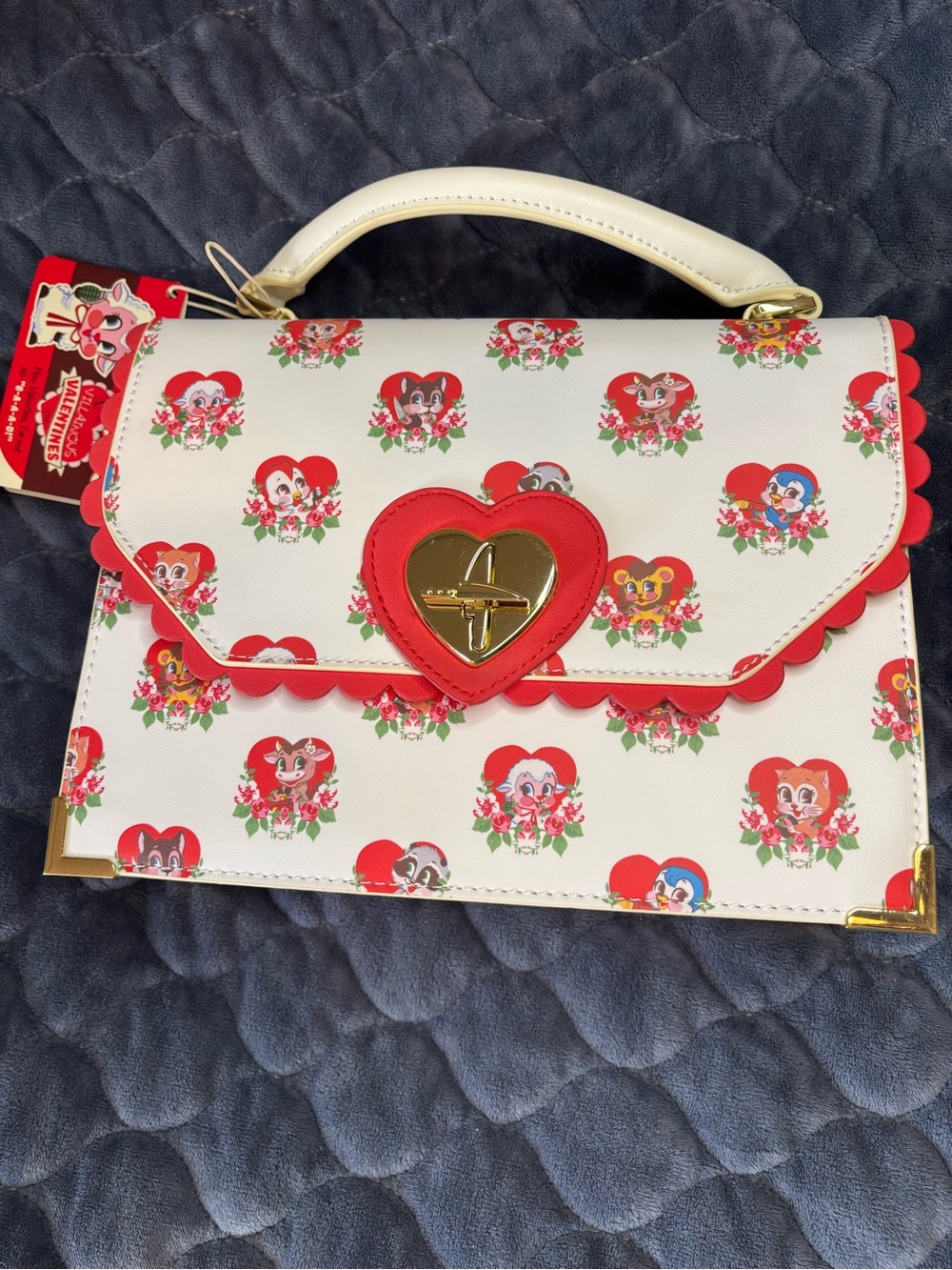Loungefly Funko White Satchel with Red Heart Turn-Lock NWT